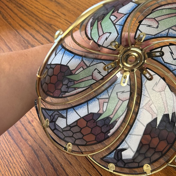 Decorative Stained Glass vintage stained glass lap shade - Picture 4 of 4